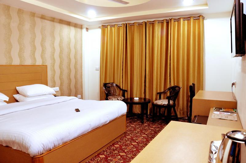 Hotel Trinetar Resorts Batoti Esterno foto