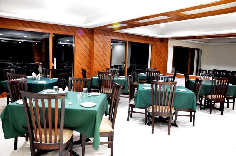Hotel Trinetar Resorts Batoti Esterno foto
