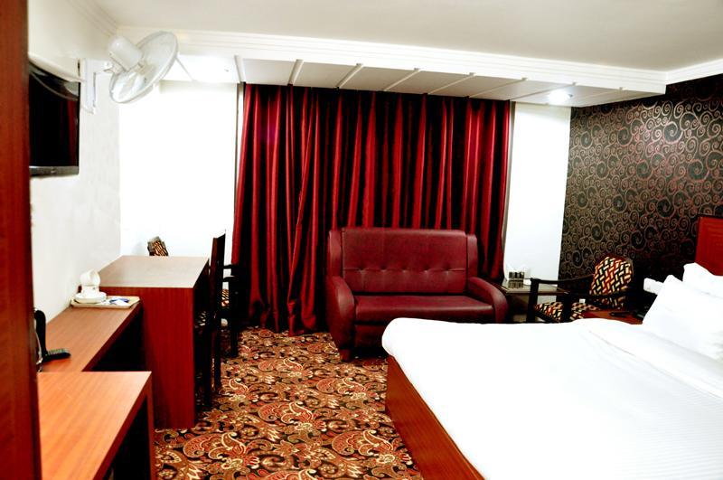 Hotel Trinetar Resorts Batoti Esterno foto